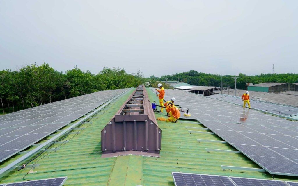 maximizing solar panel efficiency