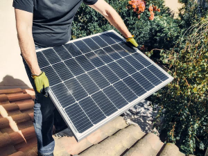understanding the importance of solar panel maintenance