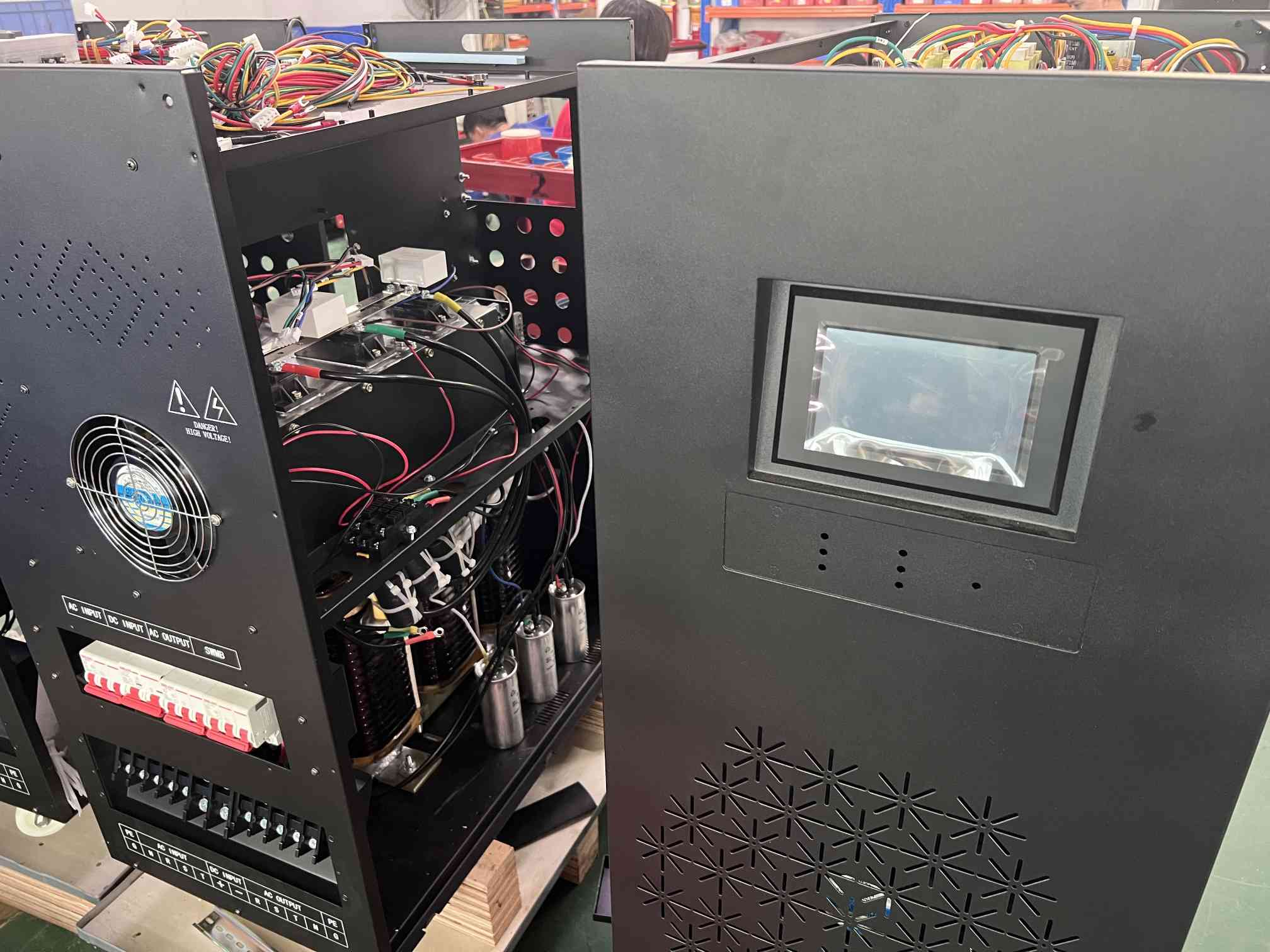 Can an Inverter with a Battery Be Used as a UPS? | SolarCtrl